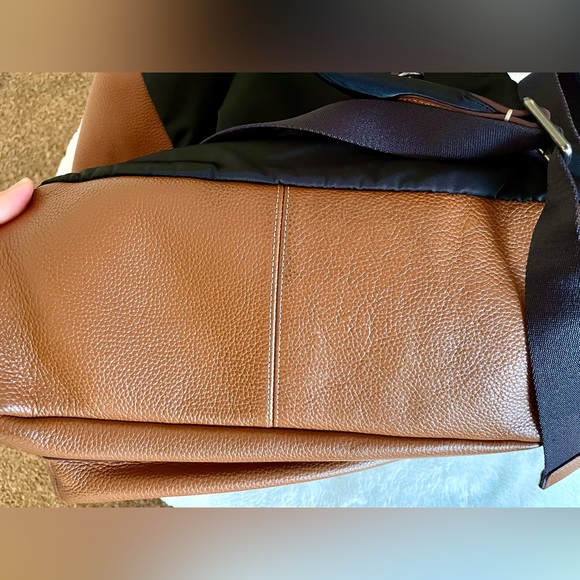 COACH X Keith Haring Heart Charlie Backpack - Picture 6 of 6